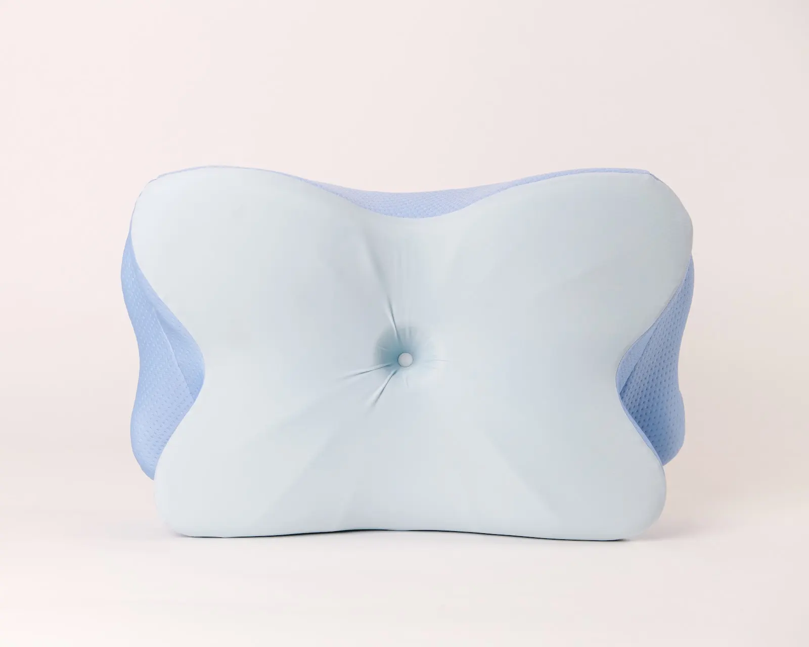 Front view of an ergonomic contour pillow